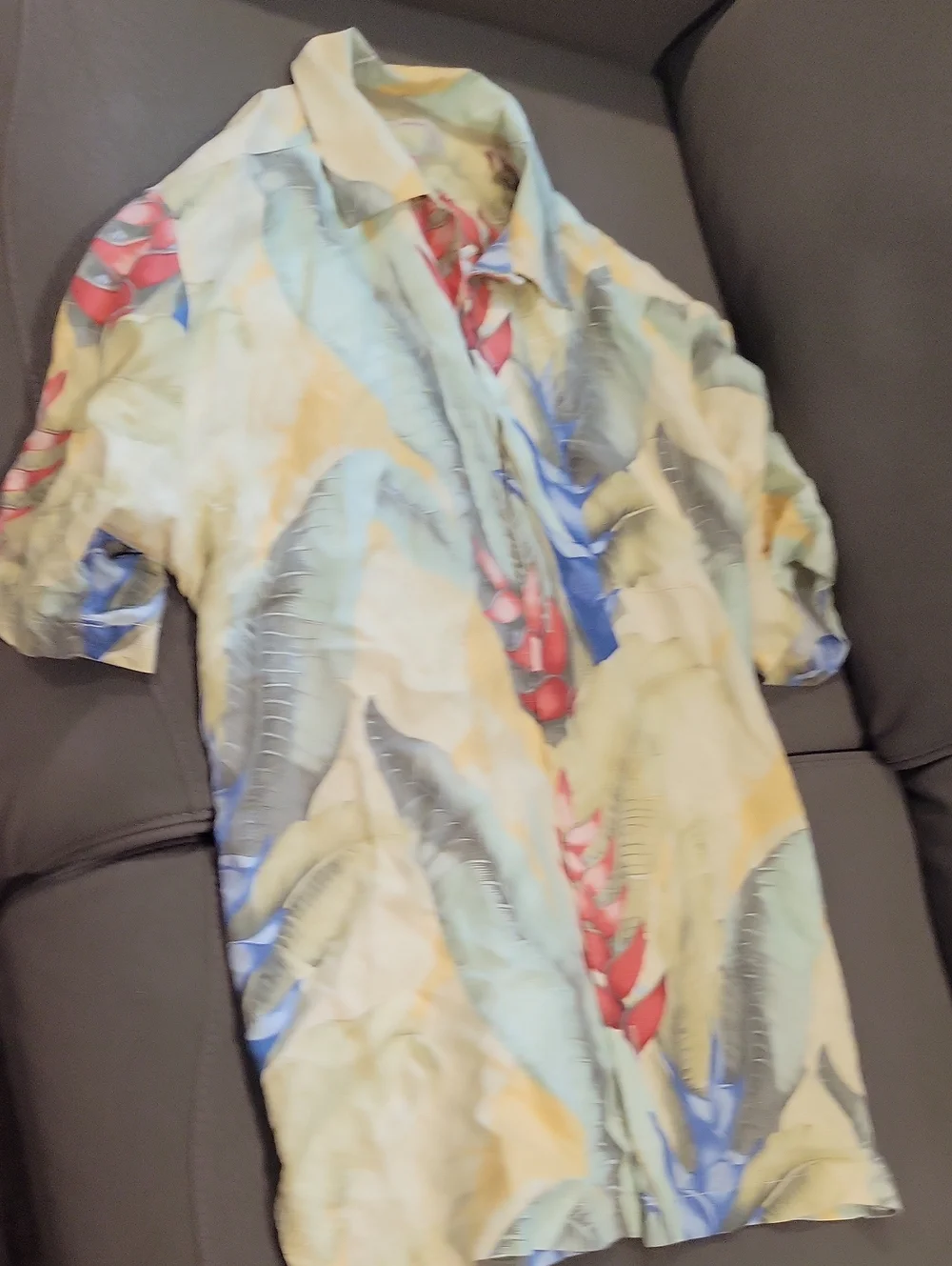 Tommy Bahama Cream Tropical Print Short-Sleeve Shirt with Blue and Red Accents